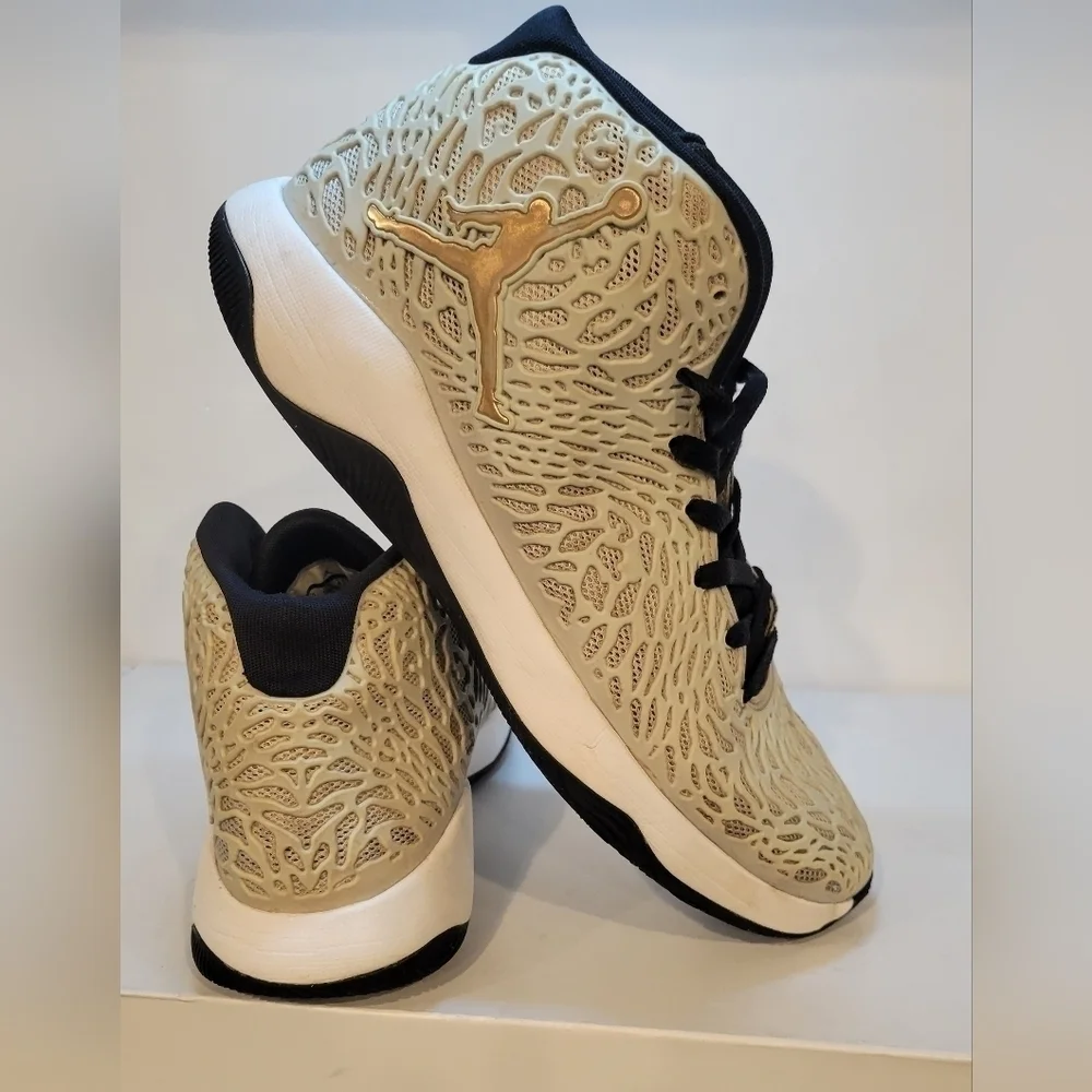 Jordan Ultra Fly ‘Metallic Copper Coin’ 834268-113 Men's Size 11.5